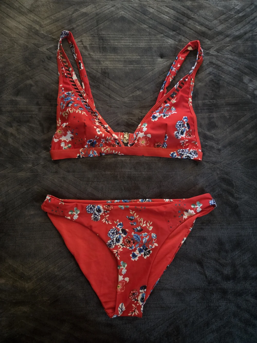Cupshe Red Floral Triangle Bikini Set